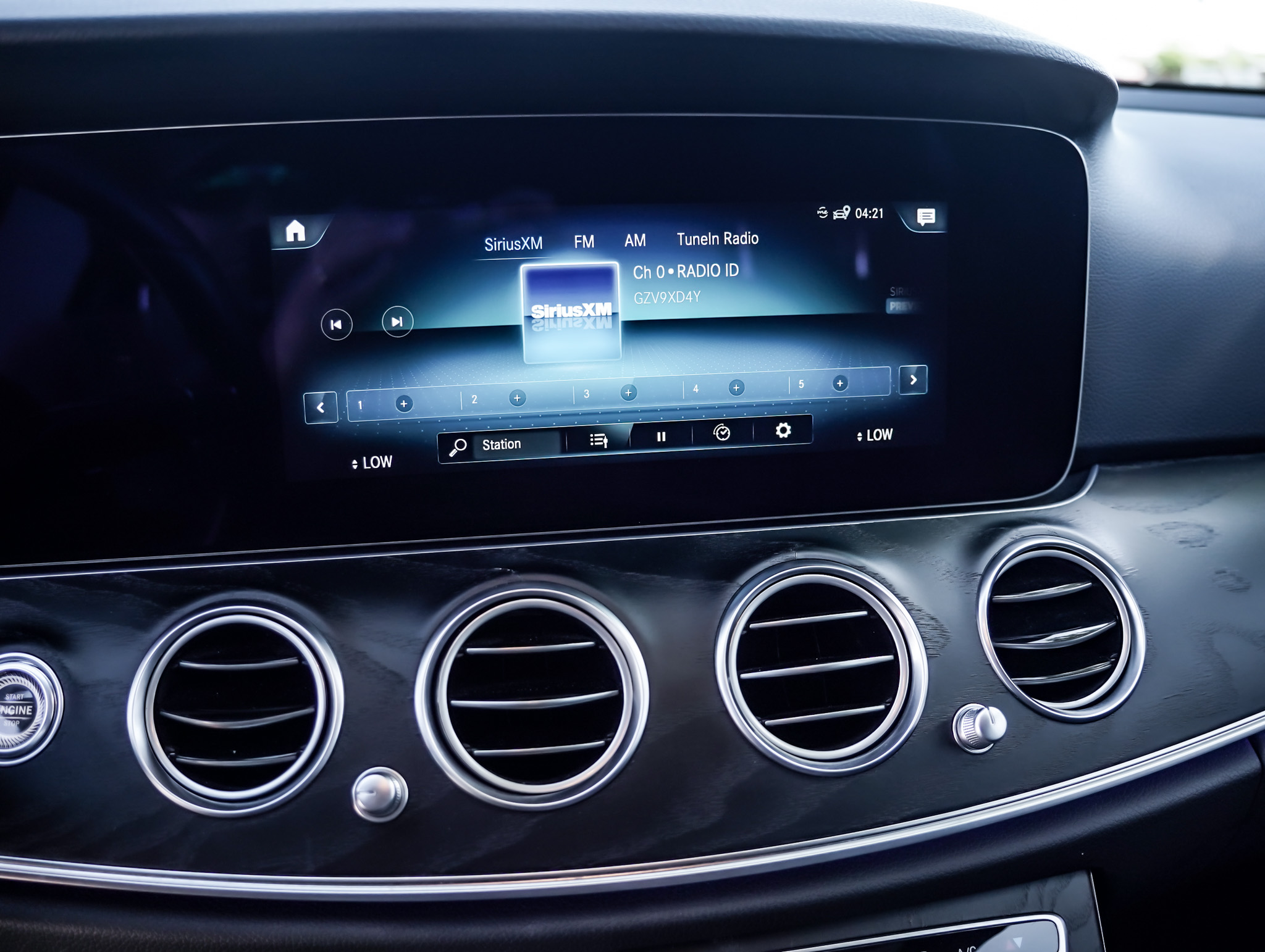 2022 Mercedes Benz E 450 4MATIC Sedan photo 17