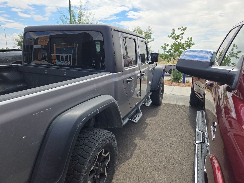 2020 Jeep Gladiator Rubicon photo 11