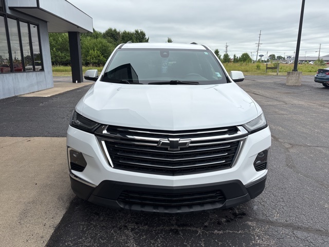 2022 Chevrolet Traverse photo 2