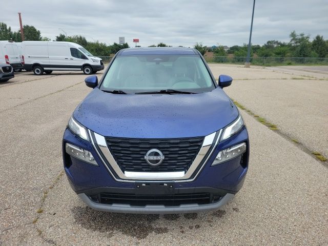 2023 Nissan Rogue SV photo 4