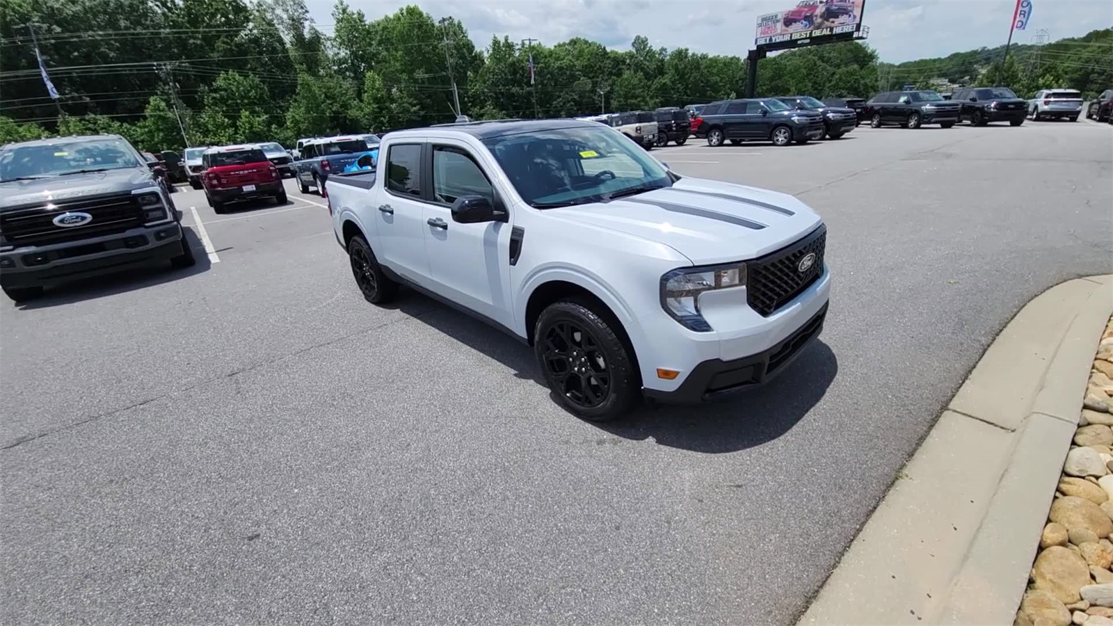 2025 Ford Maverick XLT photo 4