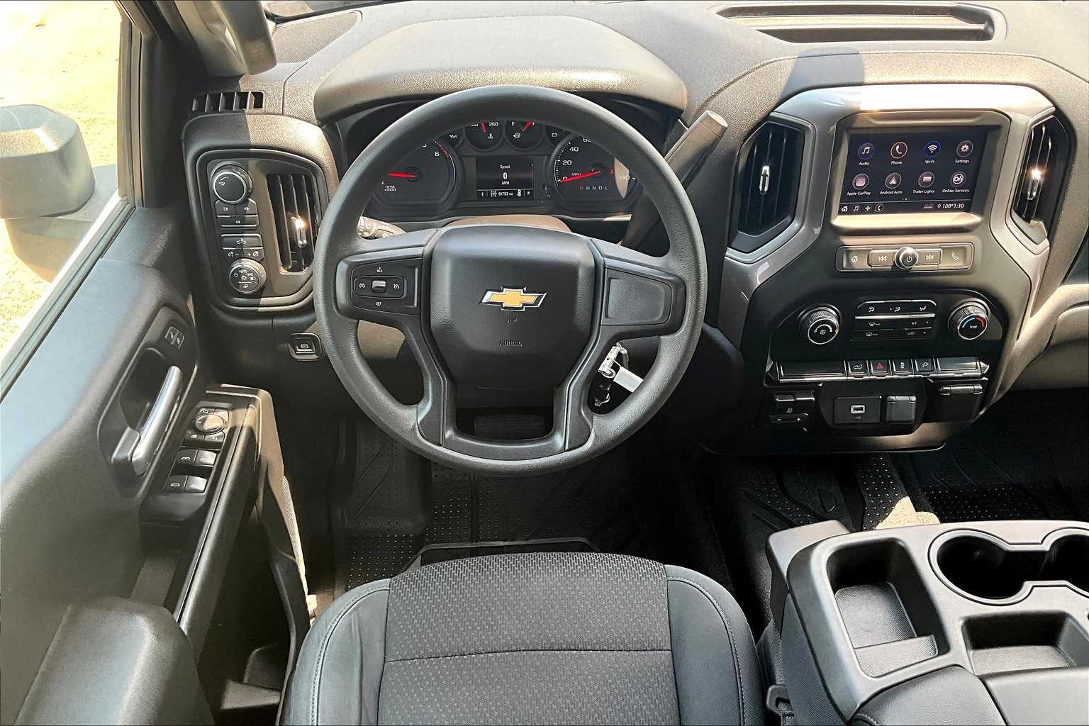 2020 Chevrolet Silverado 2500HD Custom photo 5