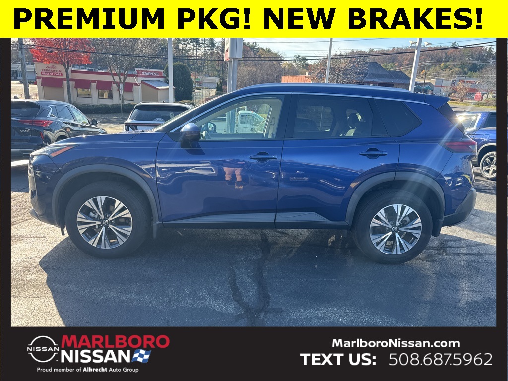 2021 Nissan Rogue SV photo 4