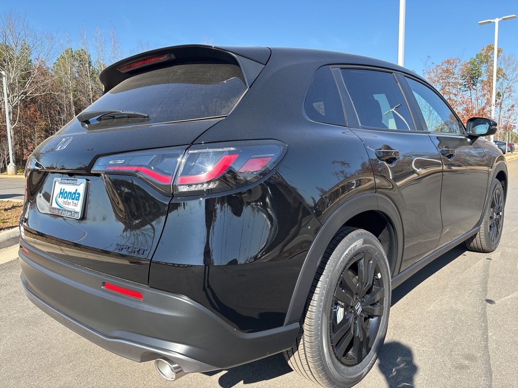 2026 Honda HR-V Sport photo 4
