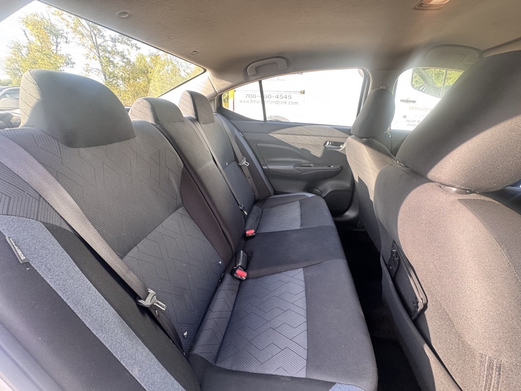 2023 Nissan Versa 1.6 SV photo 24