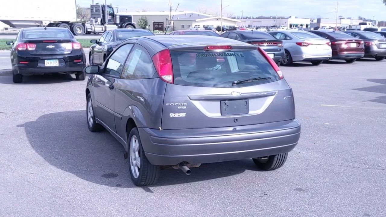 PreOwned 2006 Ford Focus ZX3 S 2D COUPE Y182514 in Burnsville CarHop