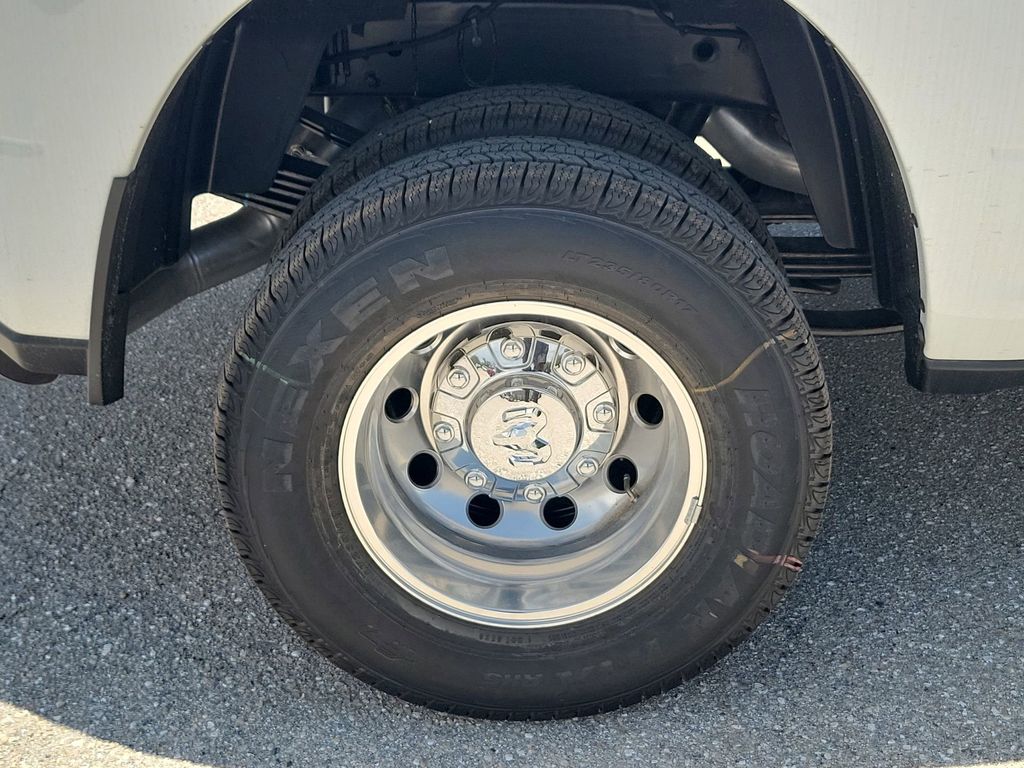 2025 Ram 3500 Tradesman photo 14
