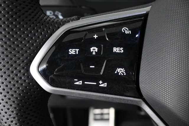 2022 Volkswagen Tiguan SE R-Line Black photo 22
