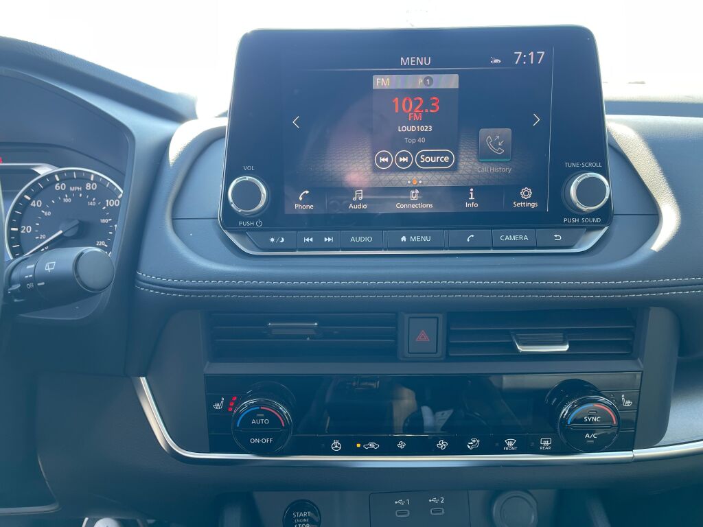 2026 Nissan Rogue SV photo 7