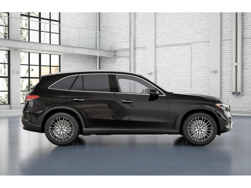 2026 Mercedes Benz GLC 300 photo 2