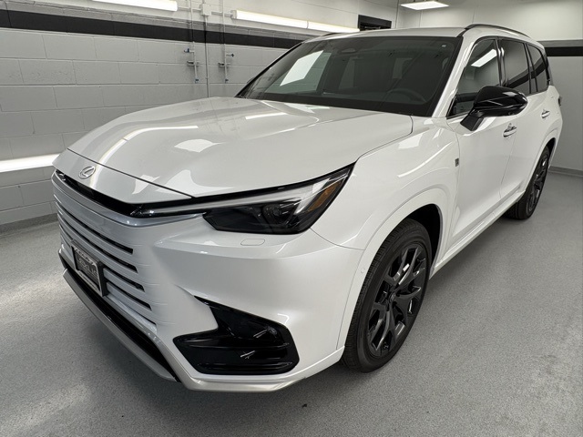 2025 Lexus TX Hybrid F Sport Premium's photo