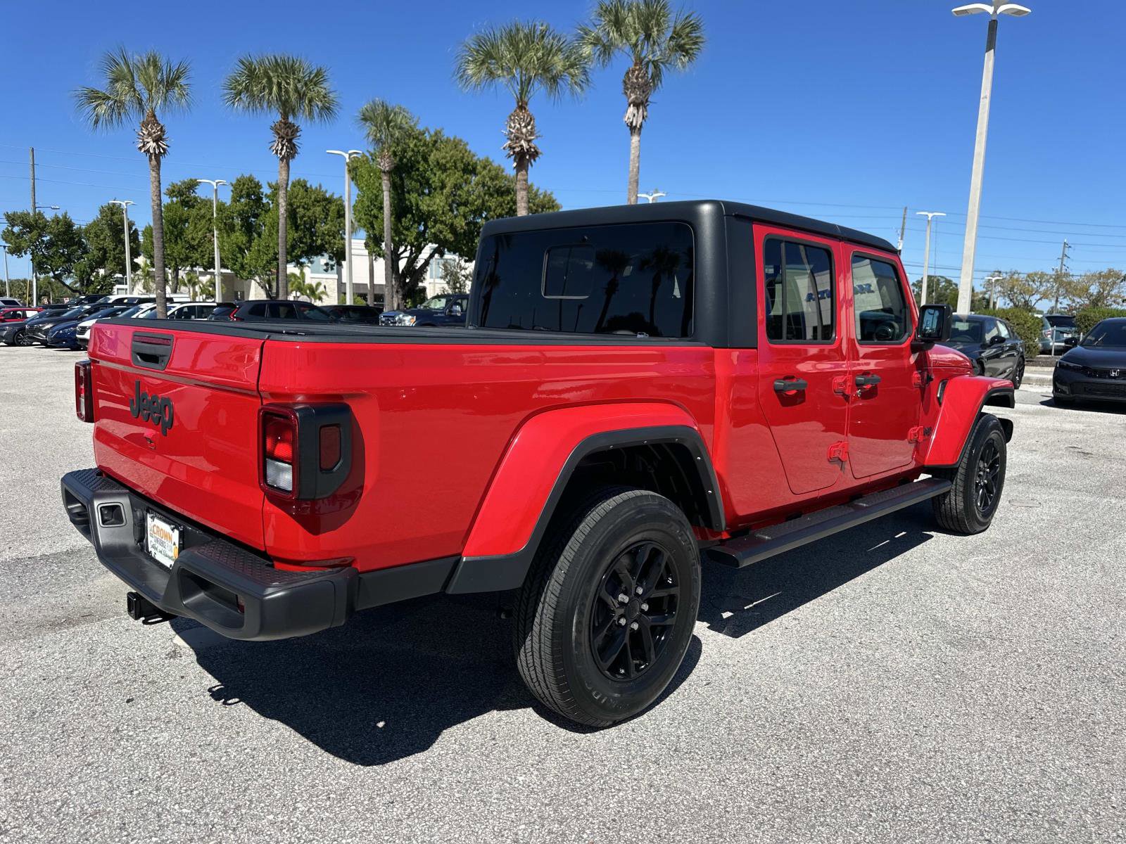 2022 Jeep Gladiator Sport Altitude photo 3