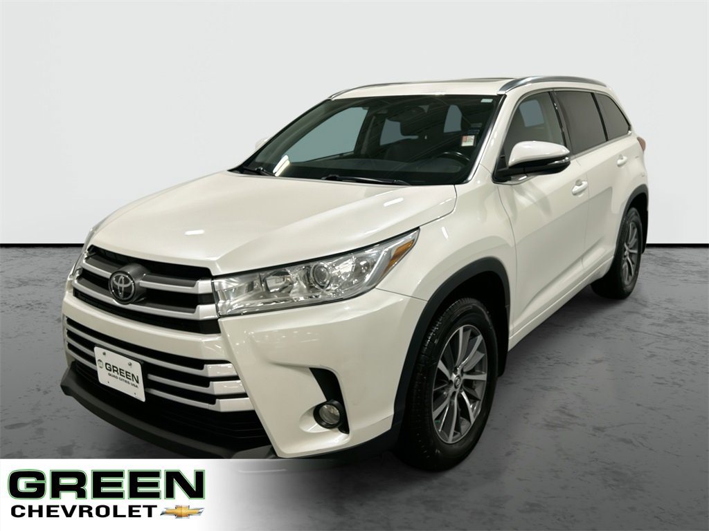 2017 Toyota Highlander XLE's photo