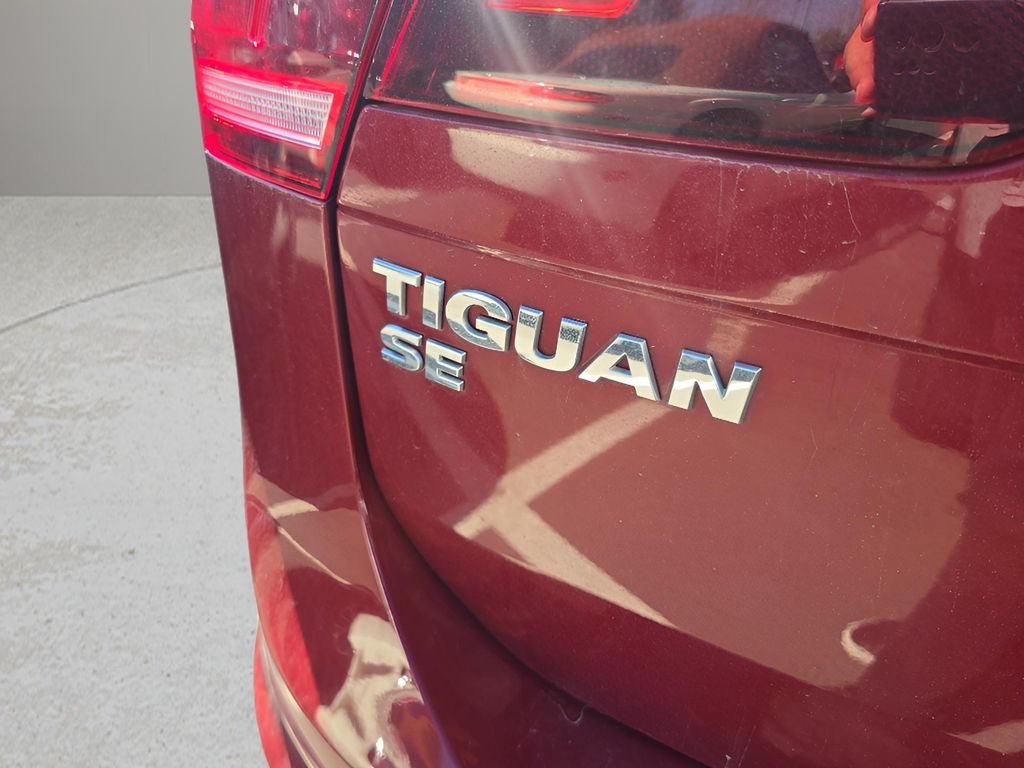 2019 Volkswagen Tiguan SE photo 9