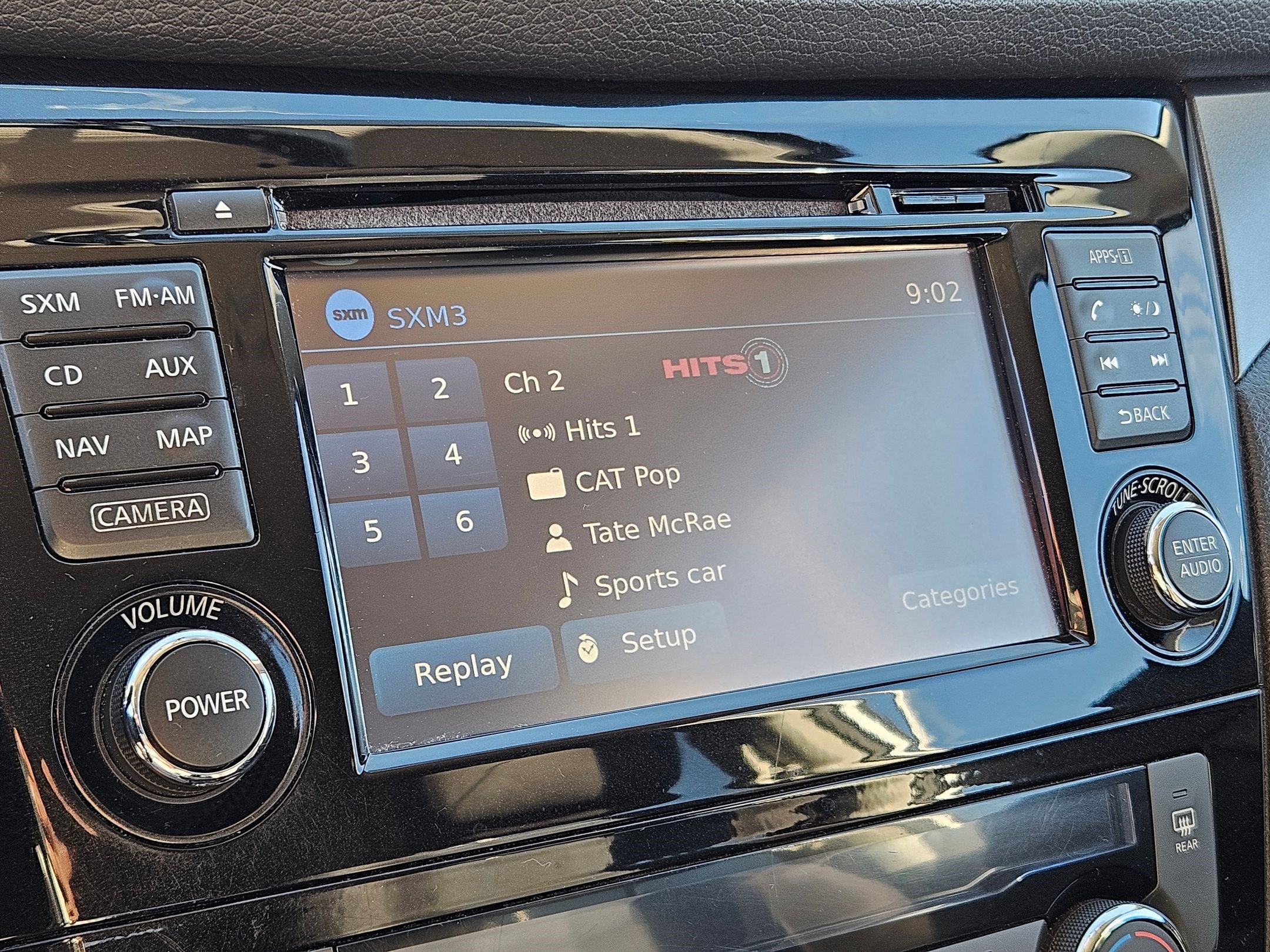 2015 Nissan Rogue SV photo 20
