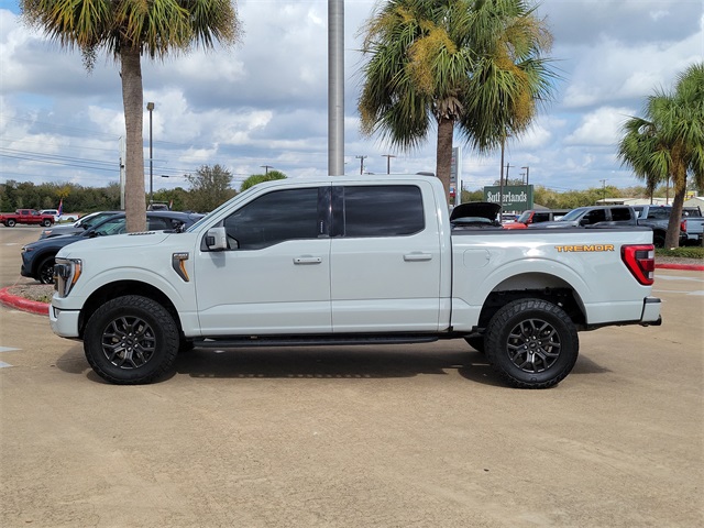 2023 Ford F-150 XL photo 2