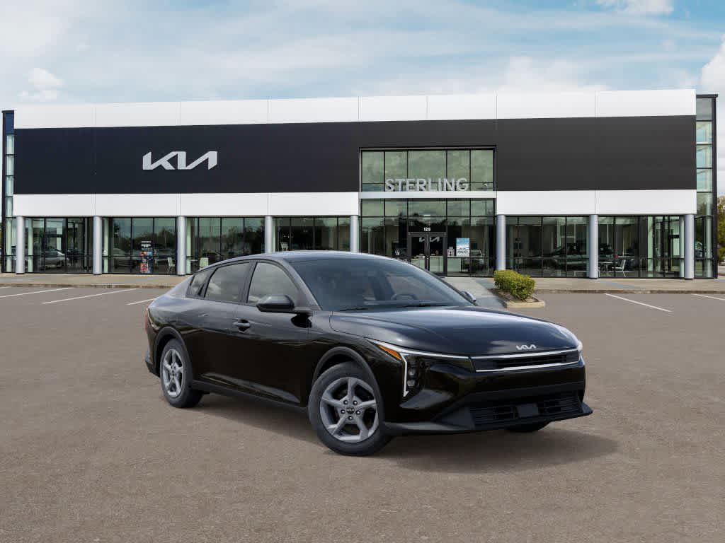 2025 Kia K4 LXS photo 8