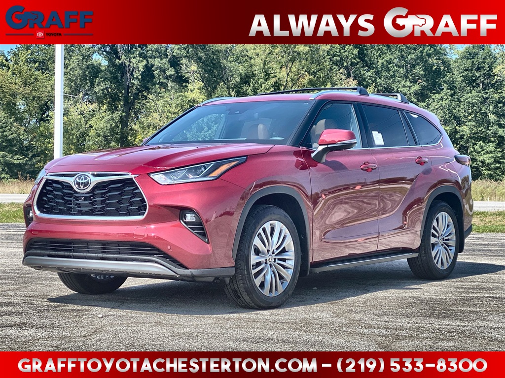 2025 Toyota Highlander Platinum's photo