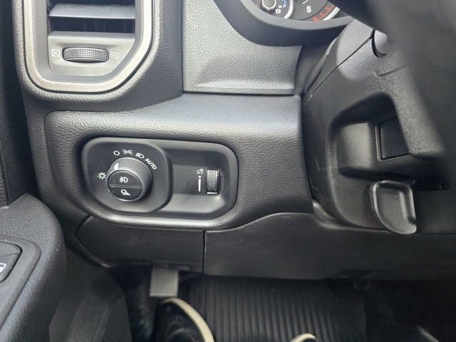 2025 Ram 2500 Tradesman photo 14