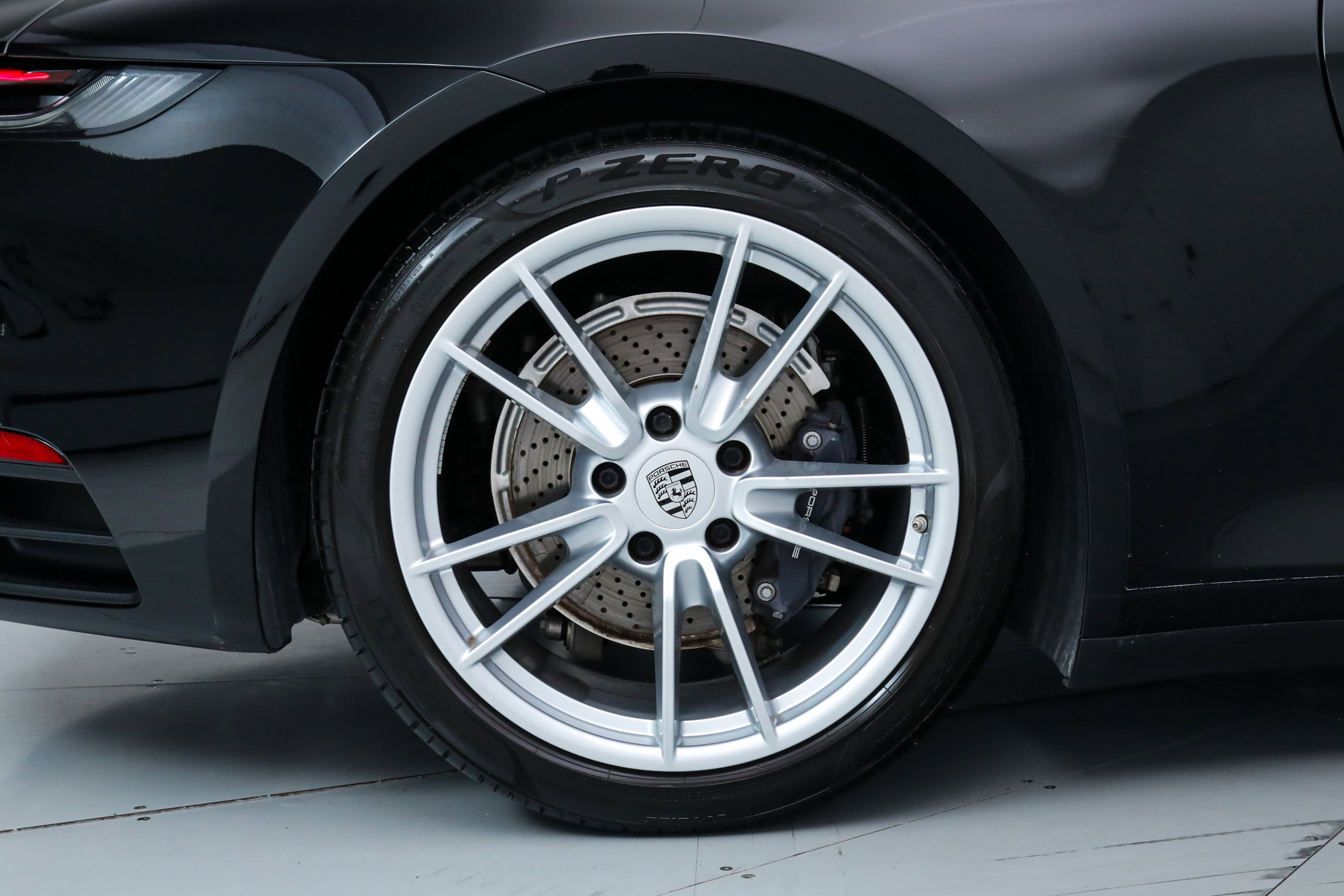 2022 Porsche 911 4 photo 33