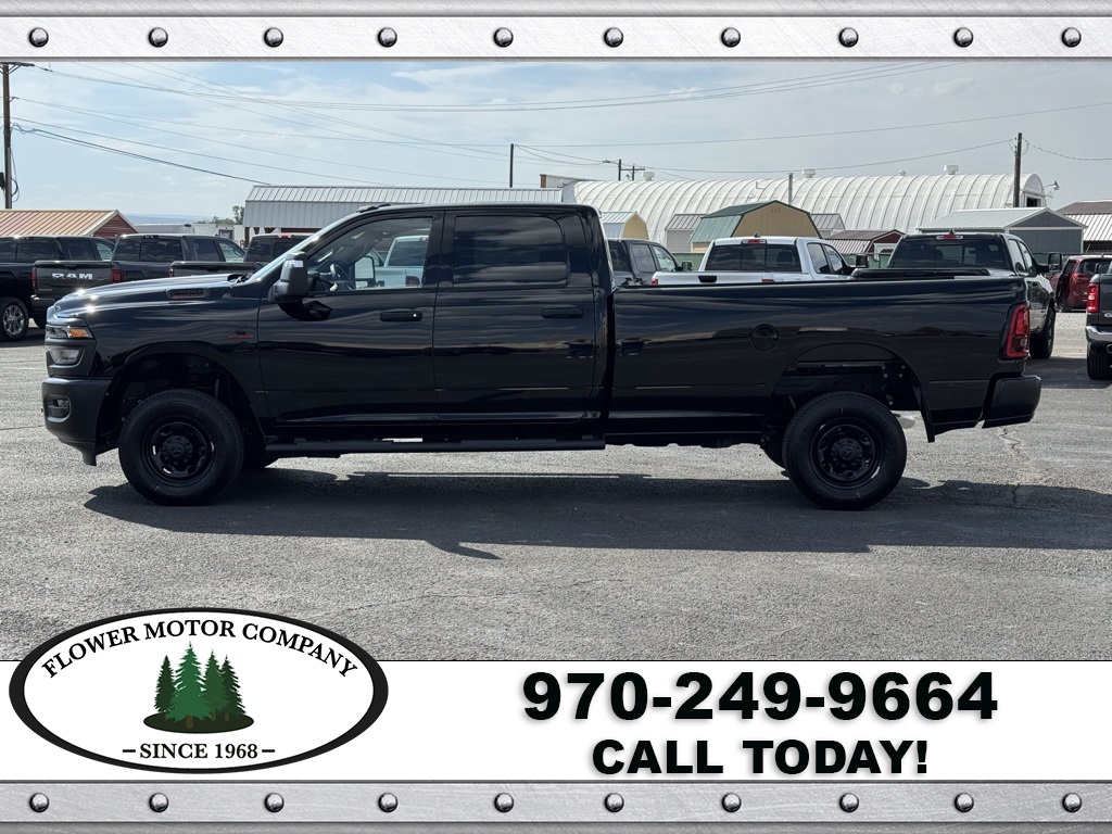 2025 Ram 2500 Tradesman photo 3