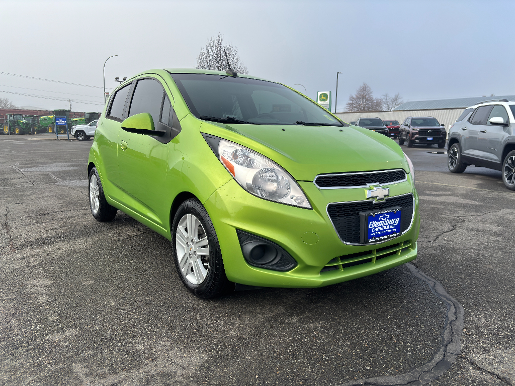 2014 Chevrolet Spark 1LT's photo
