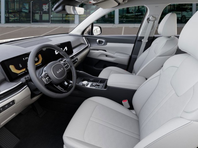 New 2025 Volcanic Sand Kia EX image 17