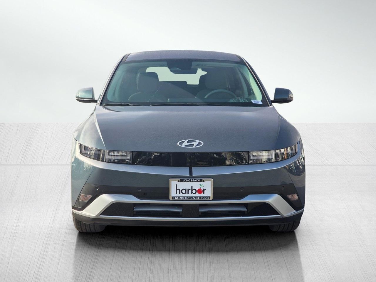 2025 Hyundai Ioniq 5 SE photo 2