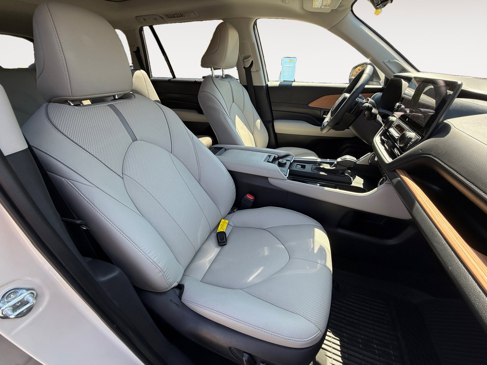 2024 Toyota Grand Highlander Platinum photo 19