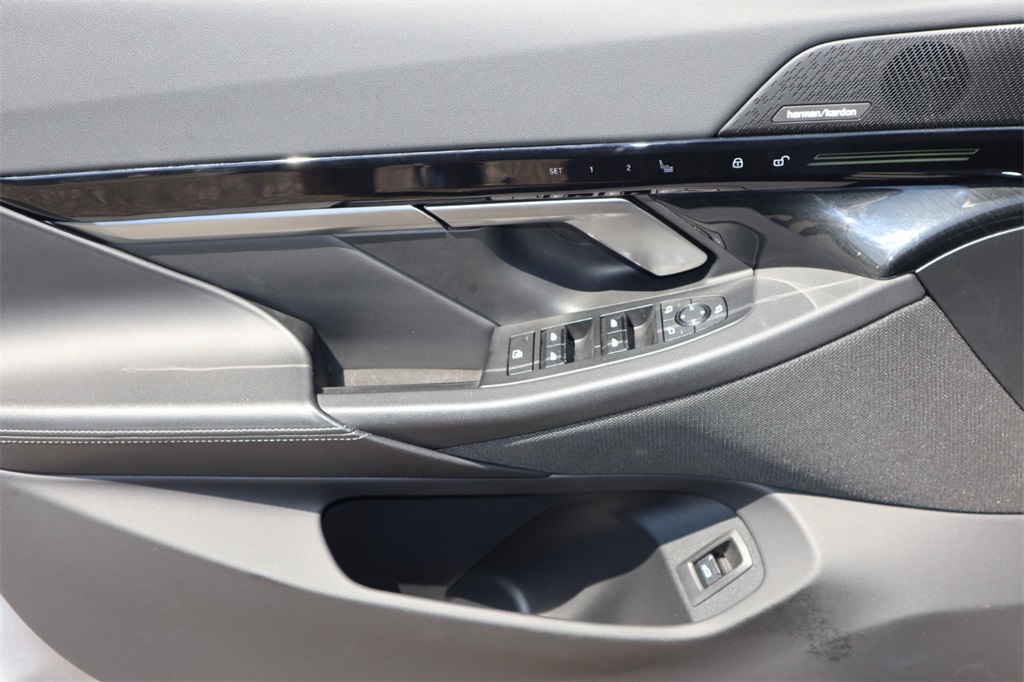 2024 Bmw 530i photo 17
