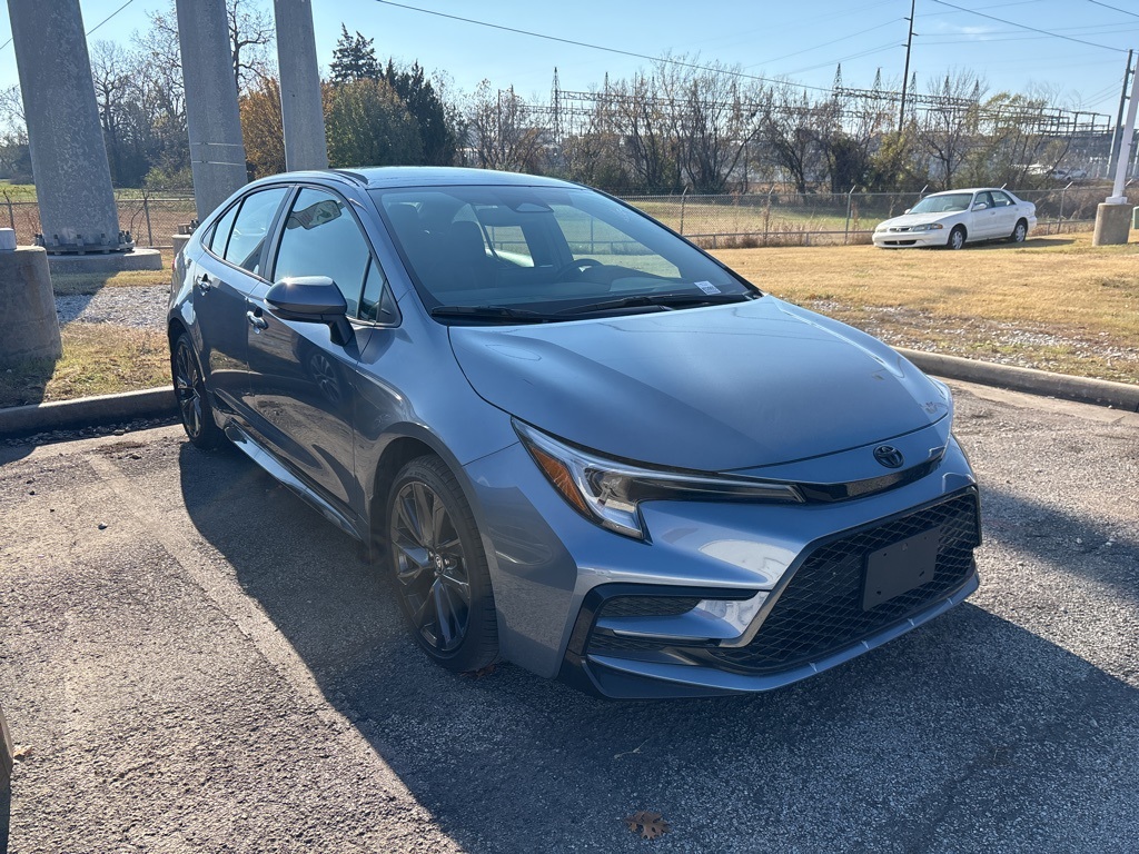 2024 Toyota Corolla SE's photo