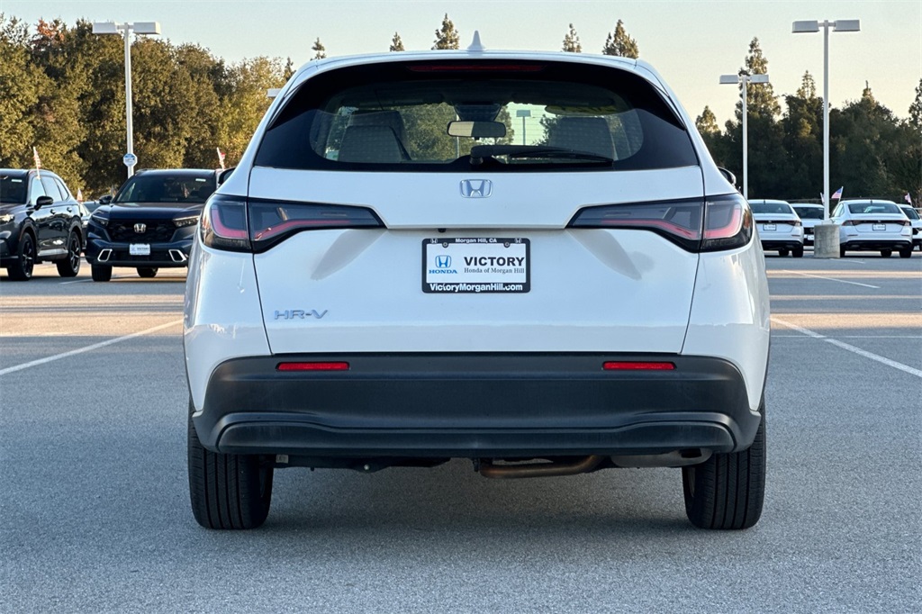 2023 Honda HR-V LX photo 4