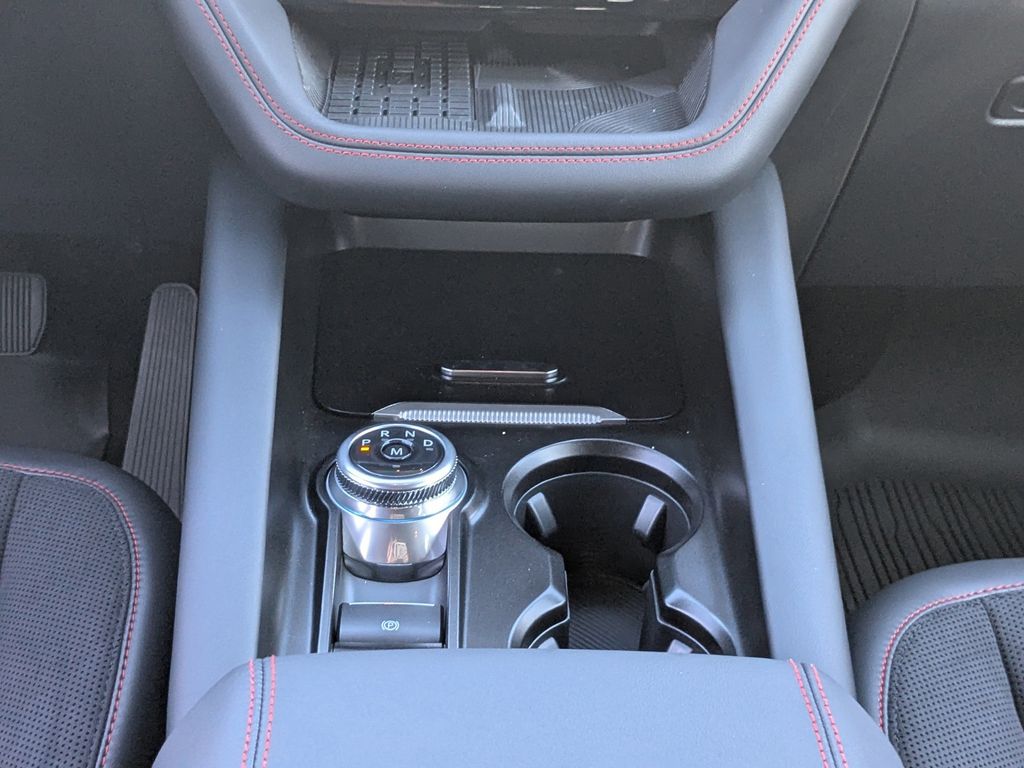 2025 Ford Explorer ST photo 24