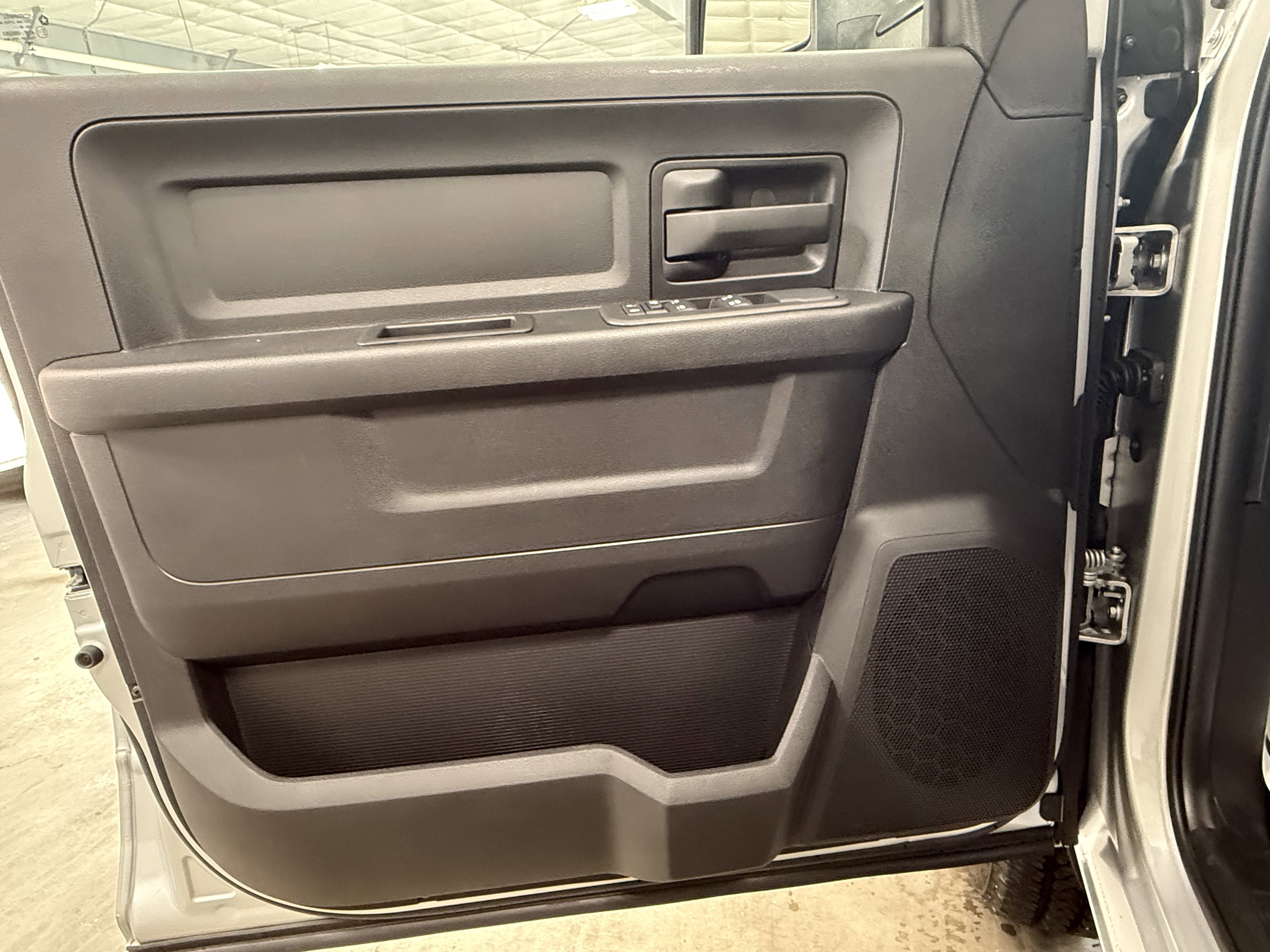 2026 Ram 2500 Tradesman photo 10