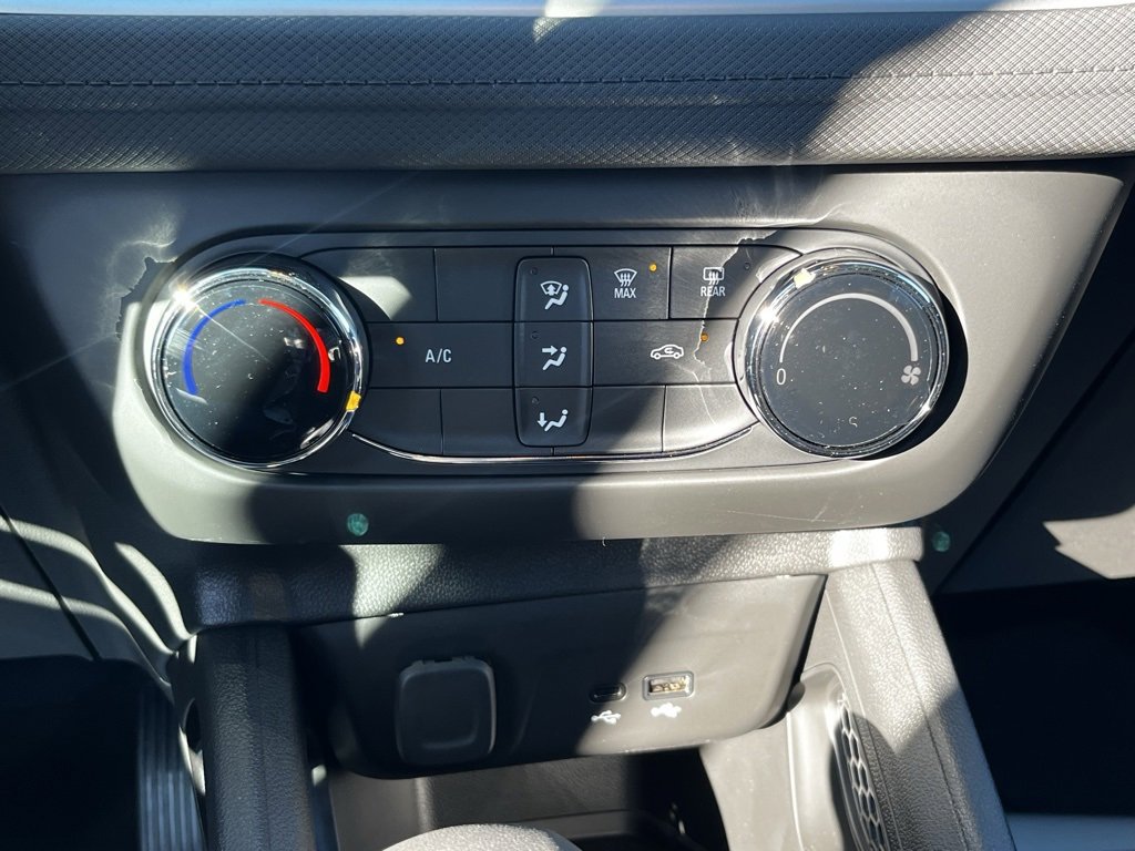 2026 Chevrolet Trailblazer LS photo 3