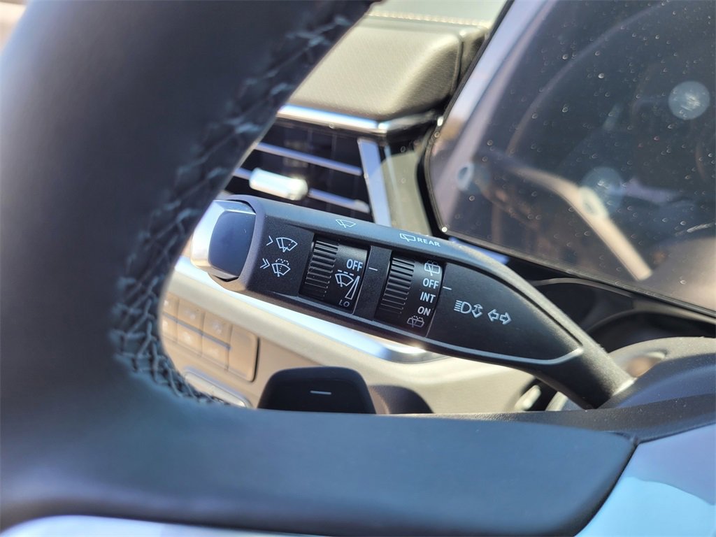 2025 Chevrolet Tahoe Premier photo 17
