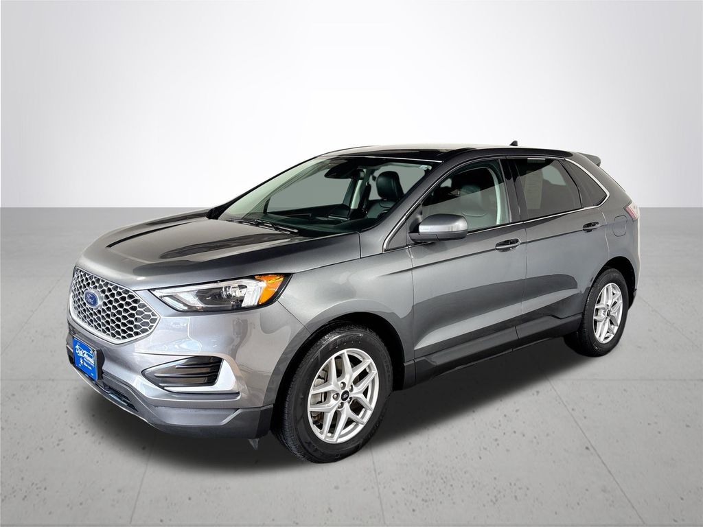 2023 Ford Edge SEL photo 2