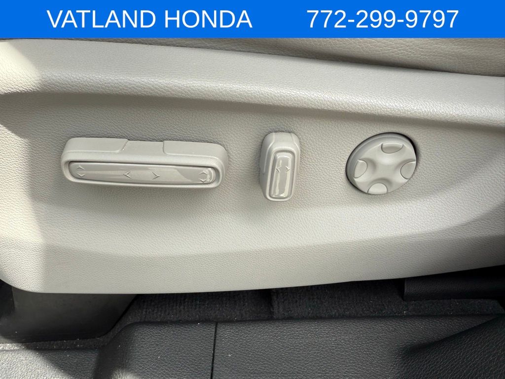 2023 Honda Odyssey Elite photo 28