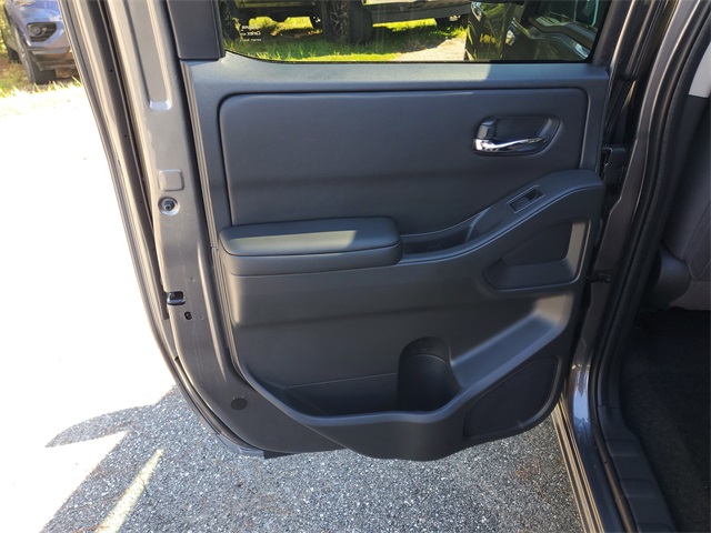 2026 Nissan Frontier Crew Cab SV photo 25