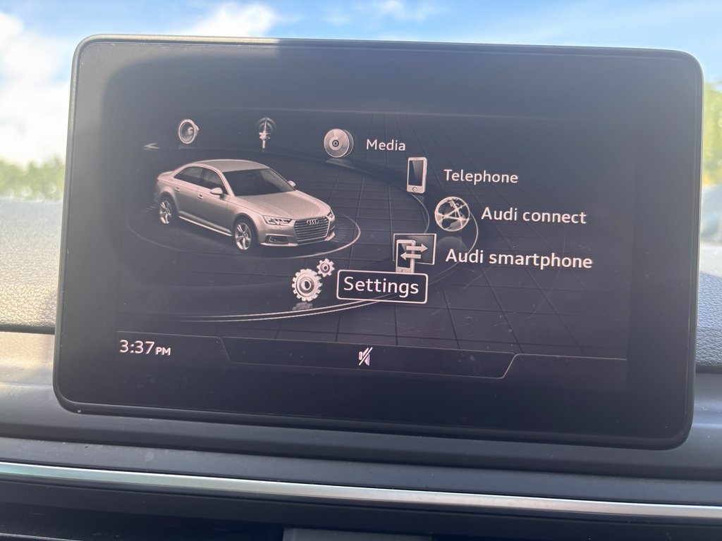 2019 Audi A4 Premium 45 TFSI Quattro photo 10