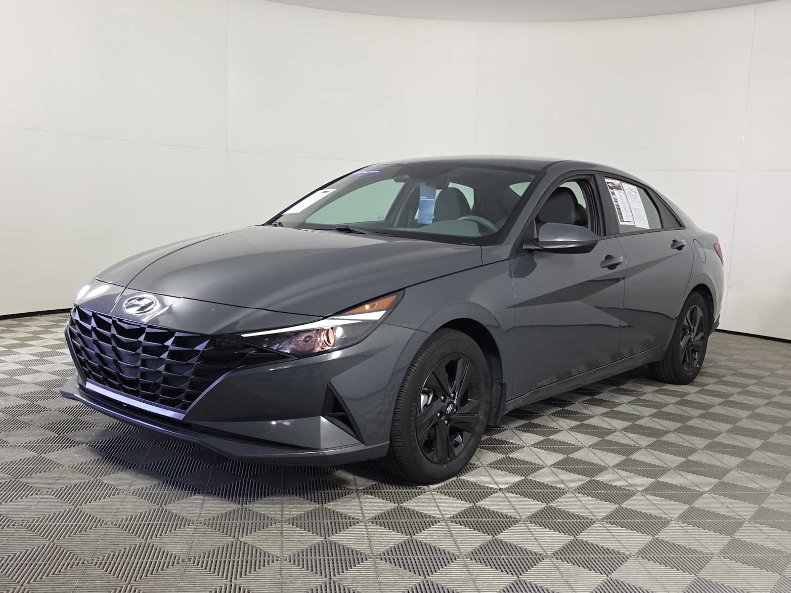 2023 Hyundai Elantra Hybrid Blue photo 3