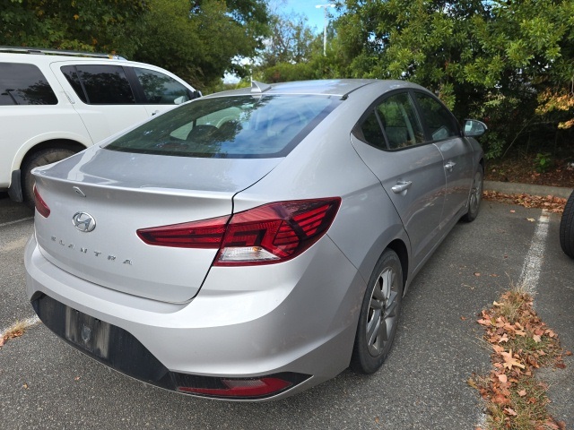 2020 Hyundai Elantra Value Edition photo 3