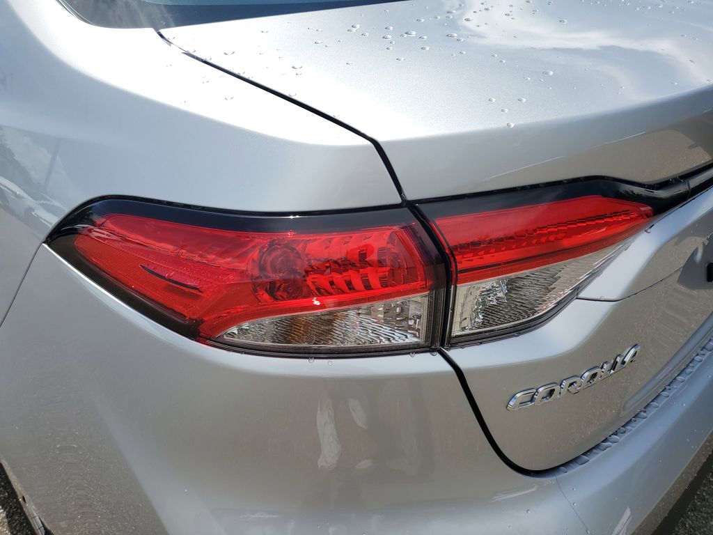 2025 Toyota Corolla LE photo 11