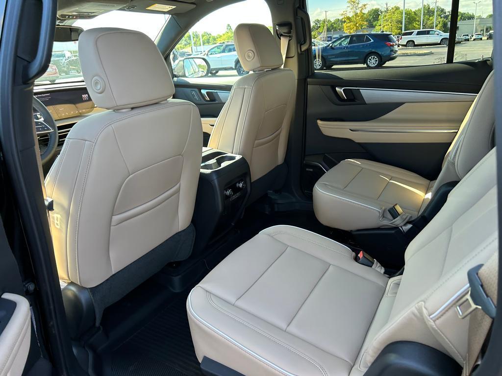 2026 Buick Enclave Preferred photo 7