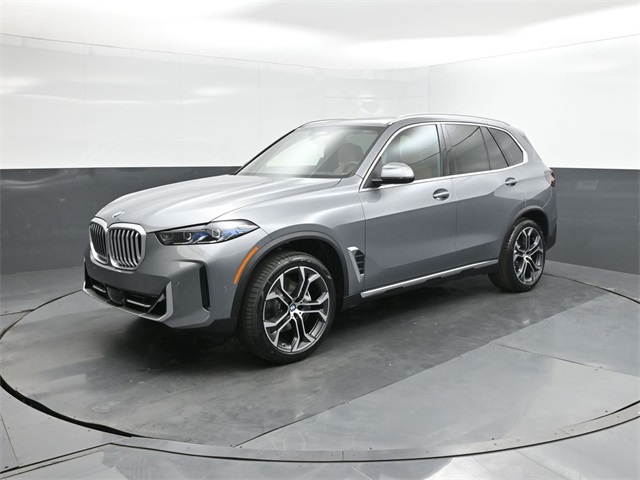 2026 BMW X5 40i's photo