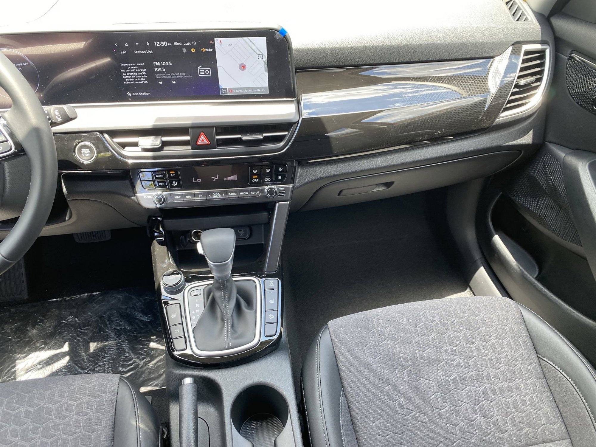 2025 Kia Seltos X-Line photo 4