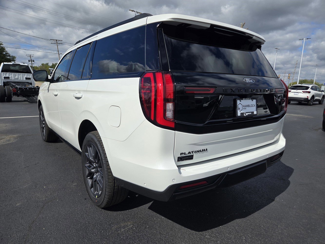 2025 Ford Expedition Platinum photo 2