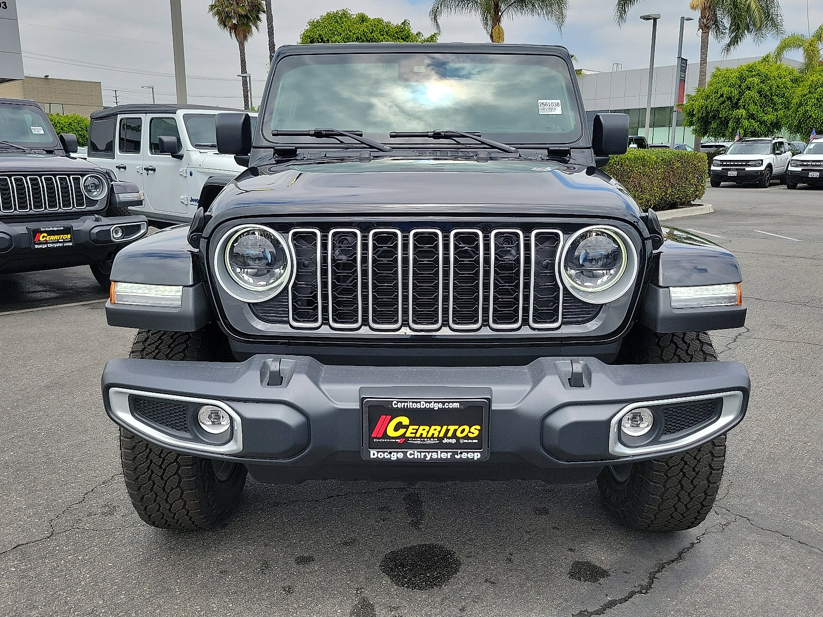 2025 Jeep Wrangler Sahara photo 19