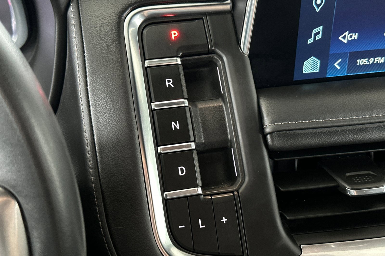 2023 Chevrolet Tahoe LT photo 27