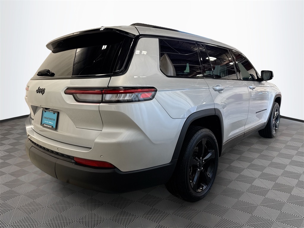 2021 Jeep Grand Cherokee Altitude photo 10
